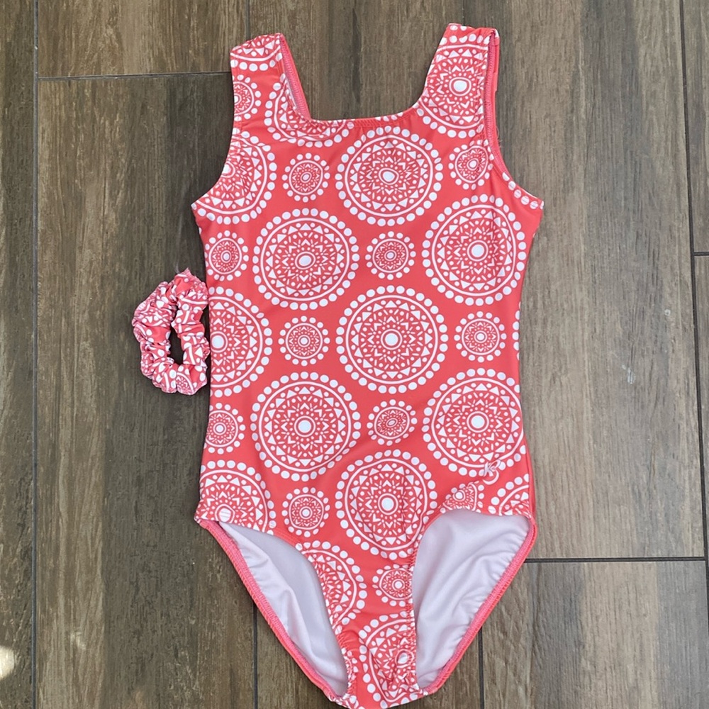KBee Gymnastics Leotard size Adult small equivalent to about a 10-12 kids. EUC